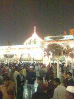 Urs Mubarak Darbar hazrat Data Ganj Bakhsh 23 Jan 2011 Photos 045.jpg